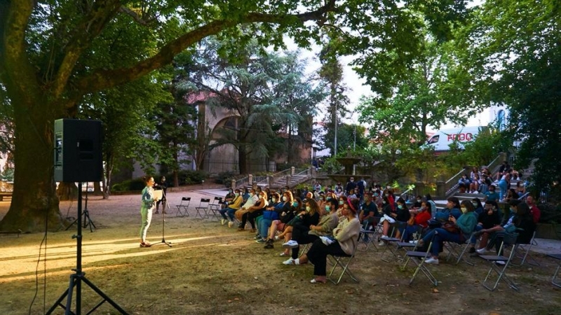 Actuación al aire libre