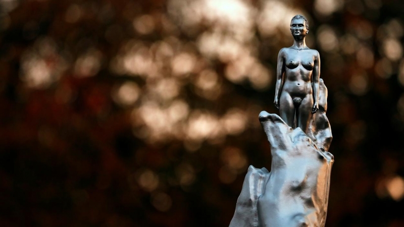 La estatua de Mary Wollstonecraft 'Madre del feminismo' de la artista Maggi Hambling, en Newington Green, Londres.