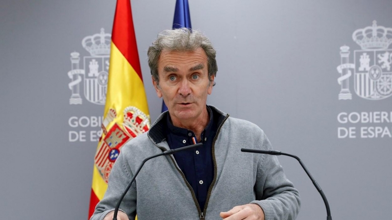 El director del Centro de Coordinación de Alertas y Emergencias Sanitarias, Fernando Simón, ofrece una rueda de prensa este jueves en Madrid para actualizar la situación de la pandemia.