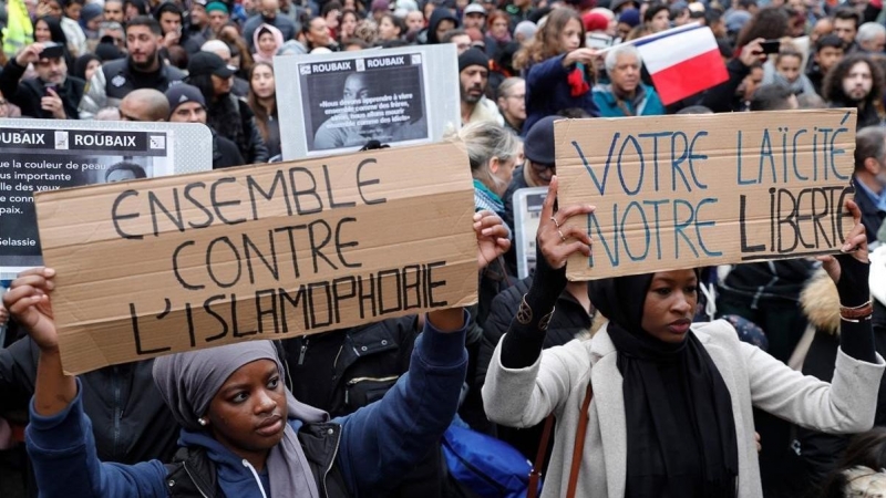 La comunidad musulmana se manifiesta contra la islamofobia en París. AFP / GEOFFROY VAN DER HASSELT