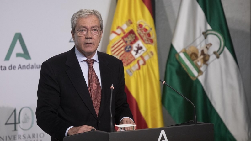 El consejero andaluz de Transformación Económica, Industria, Conocimiento y Universidades, Rogelio Velasco, durante una rueda de prensa. E.P./María José López