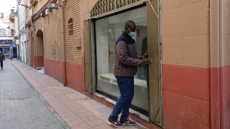 Idrissa Gueye, uno de los líderes del colectivo de manteros de Zaragoza.