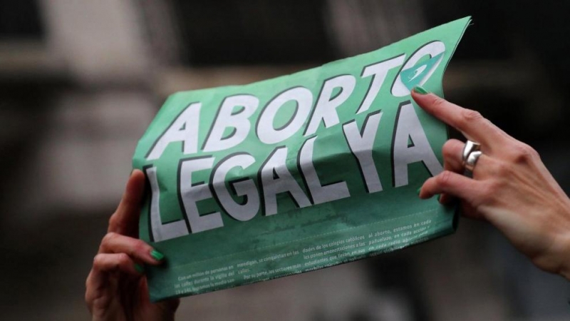 Una pancarta durante una manifestación en defensa del aborto legal.