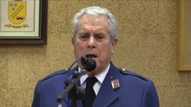 Defensa denuncia a la Fiscalía el chat de mandos retirados en el que se hablaba de fusilar a 26 millones de españoles