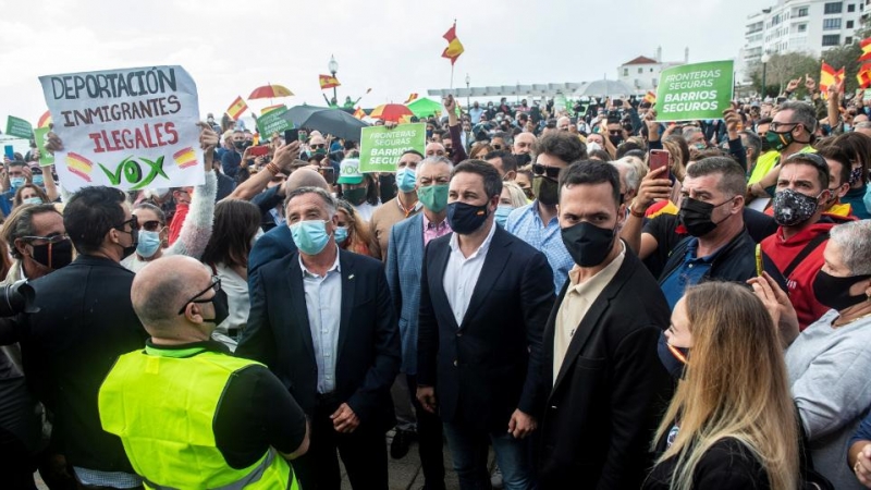 El presidente de Vox, Santiago Abascal, durante la concentración contra la migración irregular en Lanzarote.