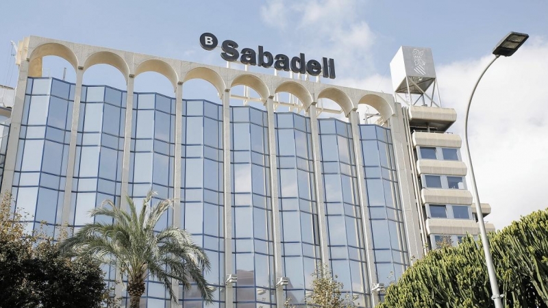 Sede del banco Sabadell en Alicante. E.P./Joaquín Reina