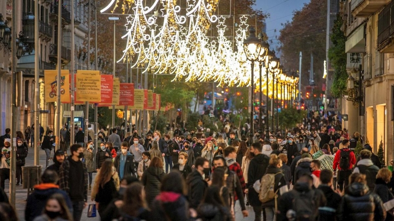 Ambiente en las Ramblas de Barcelona el viernes.