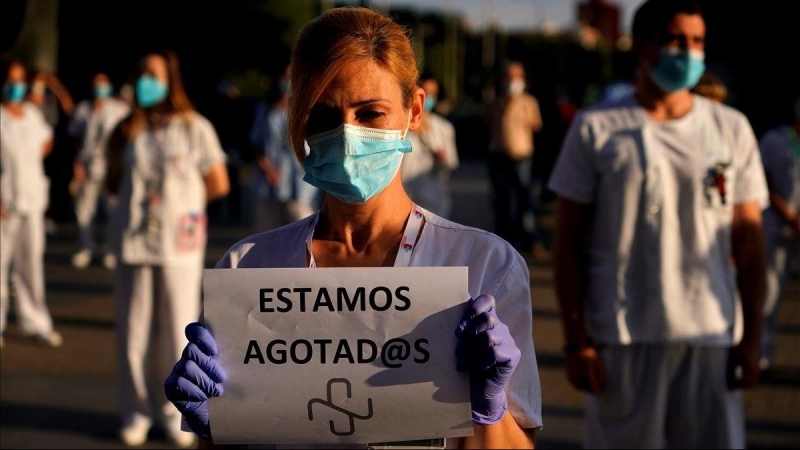 Protesta del personal sanitario del Hospital La Paz de Madrid. / REUTERS/JUAN MEDINA