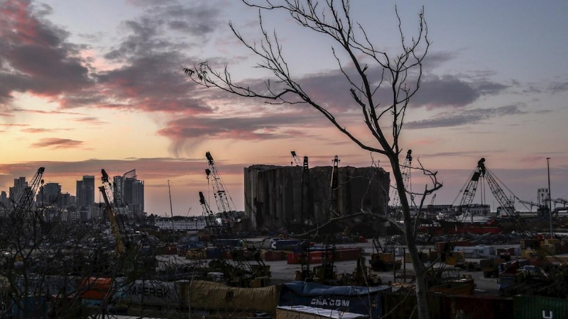 Imagen del puerto de Beirut, donde se produjo la explosión el pasado agosto.