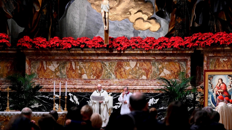 Pope Francis leads a Christmas Eve mass to mark the nativity of Jesus Christ, at St Peter's basilica in the Vatican, 24 December 2020. (Papa) EFE/EPA/VINCENZO PINTO / POOL