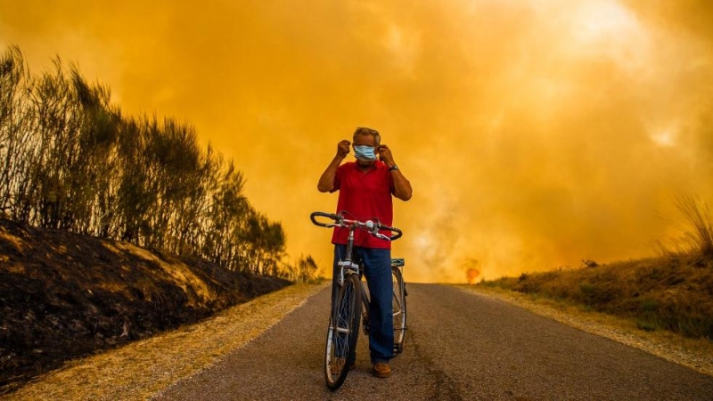 Incendio forestal en Cualedro (Ourense), el 14 de septiembre. Galicia sufrió por estas fechas una oleada de incendios, que afectaron principalmente a la provincia de Ourense donde se declararon mas de 10 incendios en pocas horas.