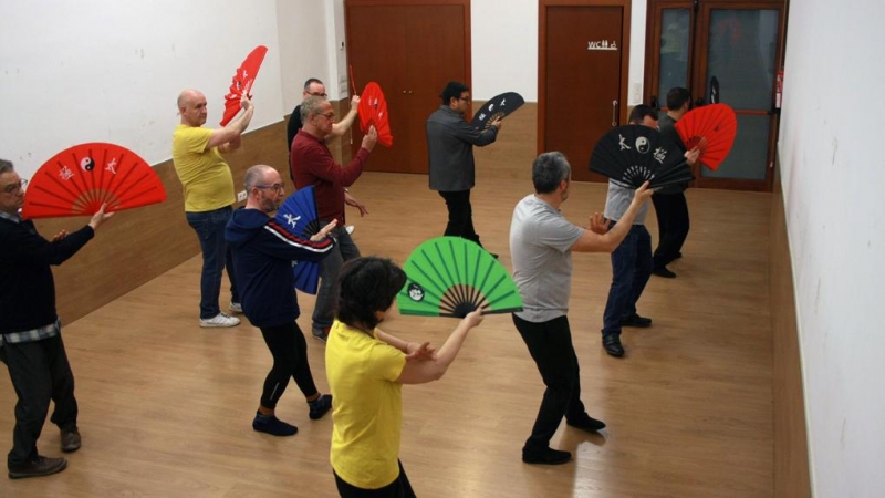 Participants en una de les activitats de la Fundació Enllaç, abans de la pandèmia.