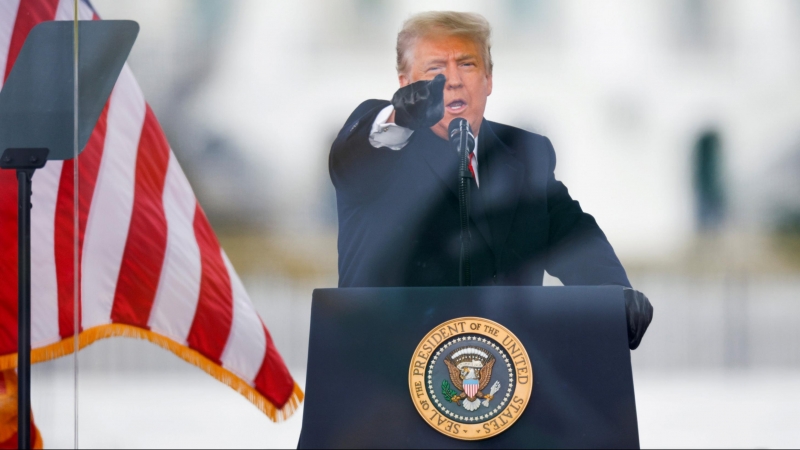 6/01/2021. El presidente de EEUU, Donald Trump, gesticula mientras habla durante la manifestación para impugnar la ratificación de Biden. - Reuters