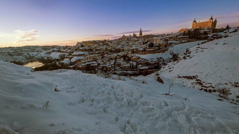 Vista general de la ciudad de Toledo tras el paso de la borrasca Filomena. A partir de esta madrugada se espera la llegada de una ola de frío, con un acusado descenso de las temperaturas a partir del lunes, con temperaturas inferiores a 10 grados bajo cer