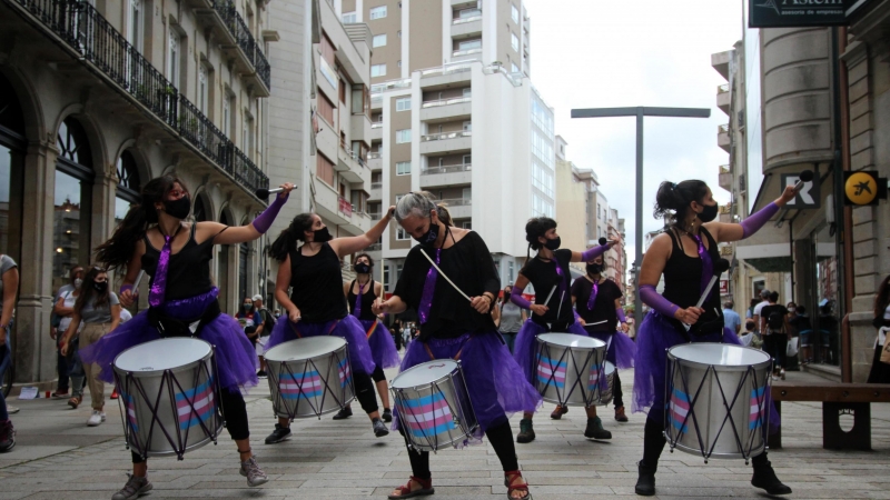 Pasacalle feminista de O Som do Lilá.