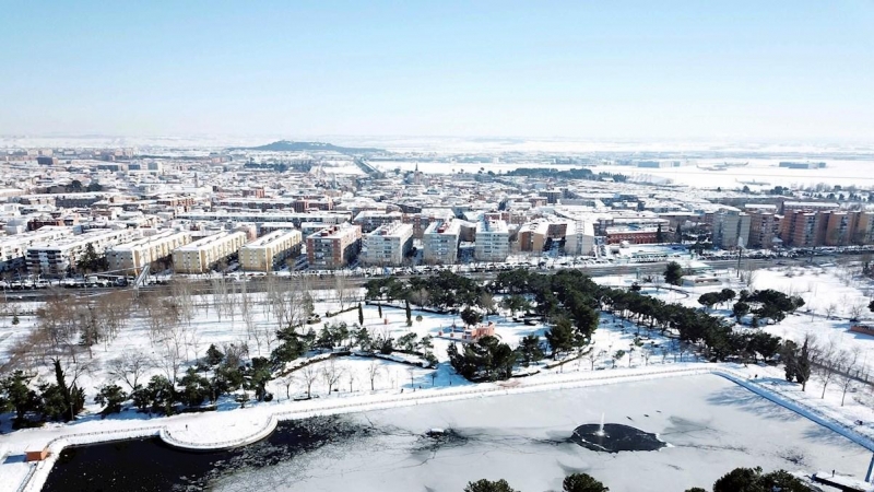 Vista de Lago de la Alhóndiga en la localidad madrileña de Getafe, este lunes.