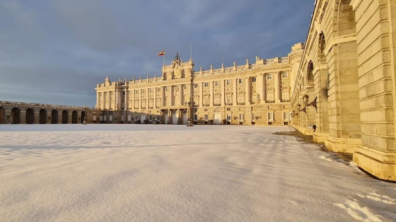 Vista de la Plaza de la Armería en el Palacio Real de Madrid