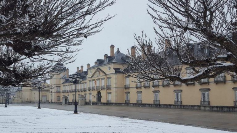 El Palacio Real de El Pardo cubierto de nieve