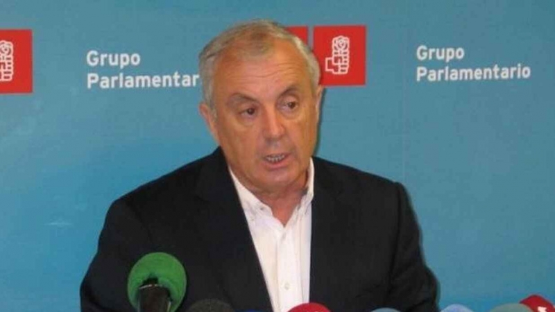 Pachi Vázquez en rueda de prensa. - PSOE