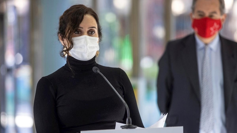 19/01/2021. La presidenta de la Comunidad de Madrid, Isabel Díaz Ayuso, en el Centro Público de Educación Especial María Soriano en Madrid. - EFE / Rodrigo Jiménez