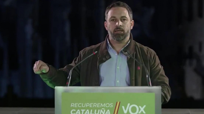 El presidente de Vox, Santiago Abascal, durante el mitin difundido ayer a través de las redes sociales