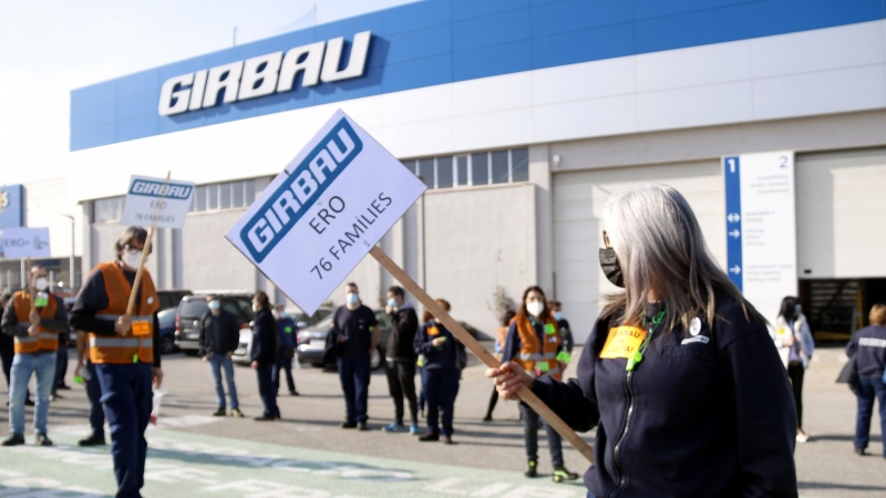 Treballadors de Girbau, a Vic, en protesta contra els acomiadaments.