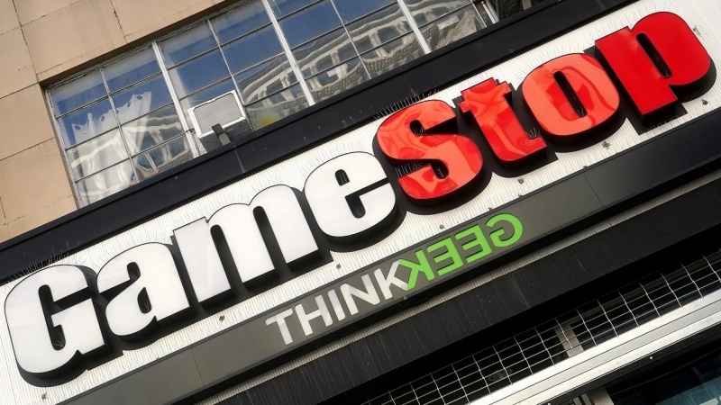 Una tienda de GameStop (la cadena videojuegos y electrónica de consumo), en Nueva York. REUTERS/Carlo Allegri
