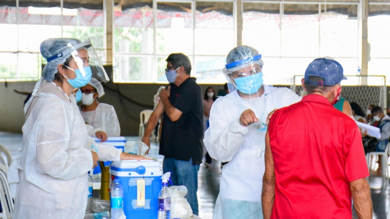 Campaña de vacunación en el municipio de Manaus, capital del estado brasileño de Amazonas.