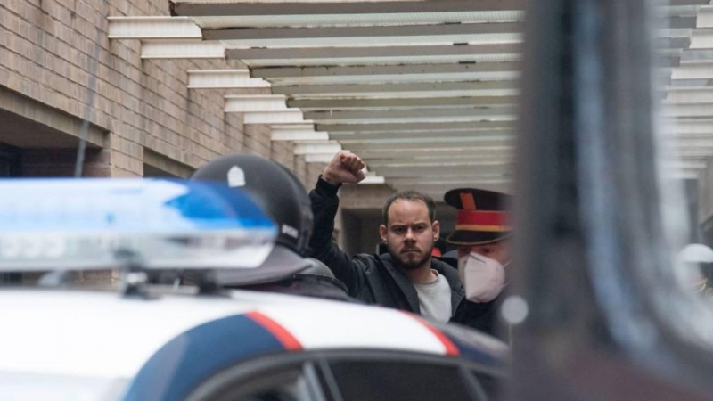 Pablo Hasél detenido por los Mossos de Esquadra.