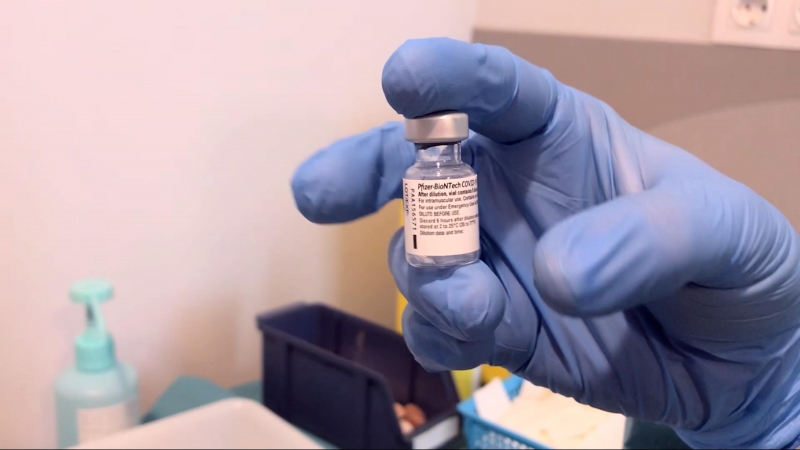 Un estudio en Israel apunta que vacuna de Pfizer es efectiva al 85% con una dosis