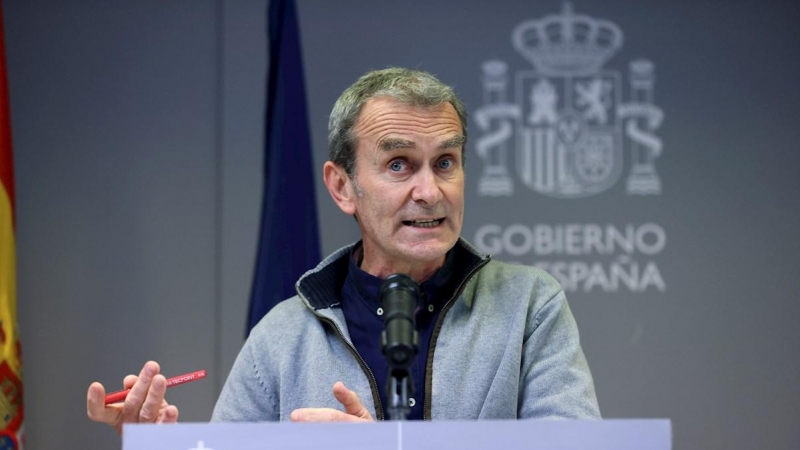 El director del Centro de Coordinación de Alertas y Emergencias Sanitarias, Fernando Simón, ofrece una rueda de prensa en la sede del Ministerio de Sanidad, este lunes en Madrid.