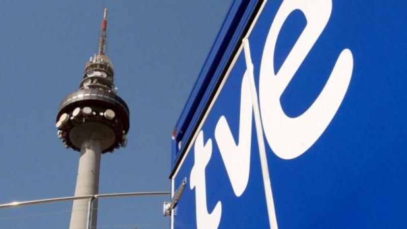 Vista de la torre el 'Pirulí', centro de comunicaciones de RTVE.