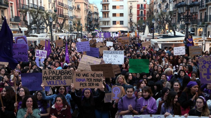 Manifestació unitària del moviment feminista a Tarragona el 8 de març del 2020.