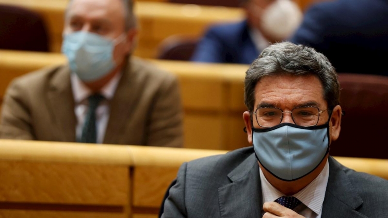 23/02/2021. El ministro de Inclusión, Seguridad Social y Migraciones, José Luis Escrivá, durante una sesión de control al Gobierno en el Senado. - EFE