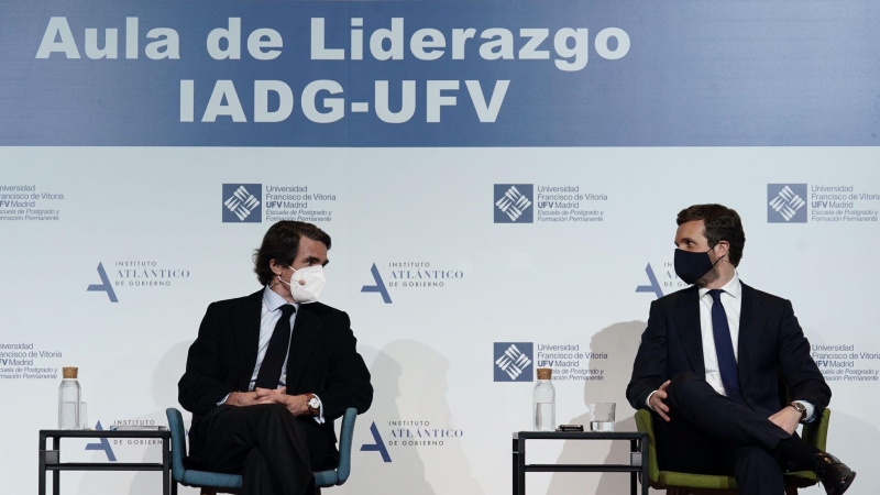 El líder del PP, Pablo Casado, junto al expresidente José María Aznar.