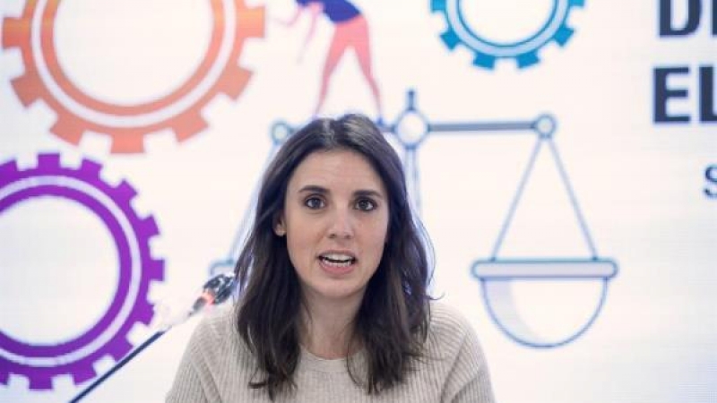 La ministra de Igualdad, Irene Montero, asiste a la presentación del ciclo formativo 'Por la igualdad de las mujeres en el ámbito laboral, servicios jurídicos y normativa' que organiza CCOO con motivo del 8M, este jueves en Madrid.