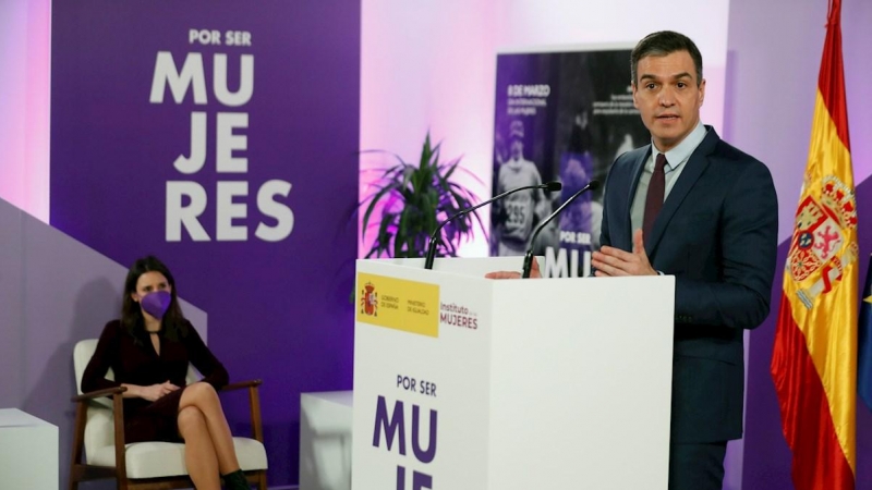 El presidente del Gobierno, Pedro Sánchez, durante su intervención en el acto institucional con motivo del 8 de marzo, Día Internacional de la Mujer