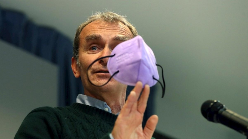 El director del Centro de Coordinación de Alertas y Emergencias Sanitarias, Fernando Simón, durante la rueda de prensa ofrecida este lunes en Madrid para dar los últimos datos de la pandemia del coronavirus.