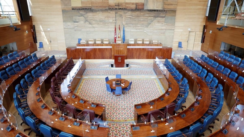 Vista del hemiciclo de la Asamblea de Madrid. La presidenta madrileña, Isabel Díaz Ayuso (PP), ha firmado un decreto para convocar elecciones anticipadas el martes 4 de mayo en la Comunidad de Madrid, donde gobierna en coalición con Ciudadanos.