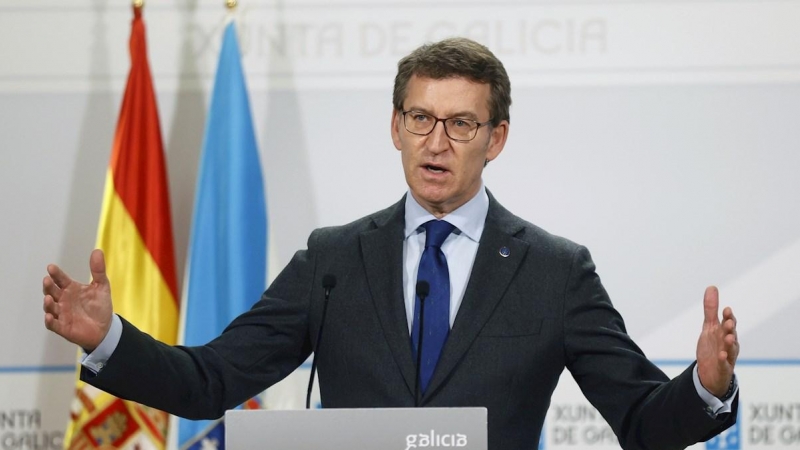 El presidente de la Xunta, Alberto Núñez Feijóo, durante la rueda de prensa que ofreció tras la reunión del consello, esta mañana en Santiago de Compostela.