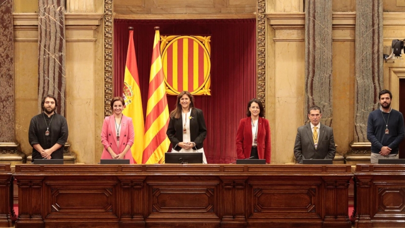 Els membres de la nova Mesa del Parlament, amb l'excepció de Pau Juvillà, absent per quarantena.