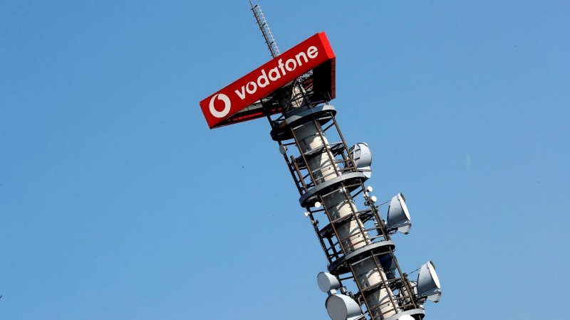 Una torre de telecomunicaciones de Vodafone, en Berlín. REUTERS/Fabrizio Bensch