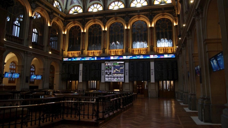 Vista del interior de la Bolsa de Madrid. EFE/ Esther Egea