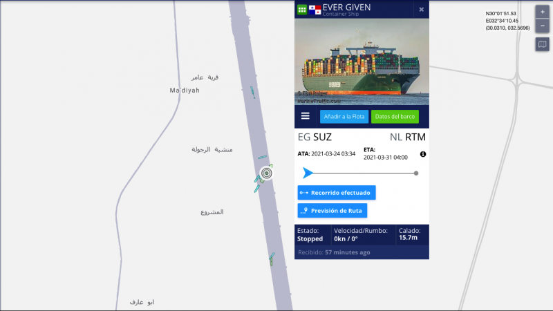 Portal Marine Traffic que monitorea a tiempo real el estado del buque encallado en el Canal de Suez