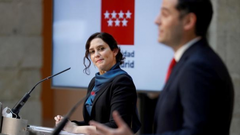 La presidenta madrileña Isabel Díaz Ayuso, del PP, unto al exvicepresidente Ignacio Aguado, de Ciudadanos.