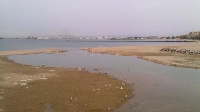 Desembocadura del Rio de Oro en Melilla.