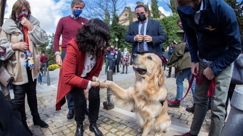 Isabel Díaz Ayuso durante un evento de campaña.