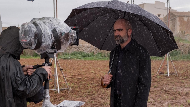 El actor Luis Tosar en el rodaje del nuevo cortometraje para la campaña de la cerveza Voll-Damm.