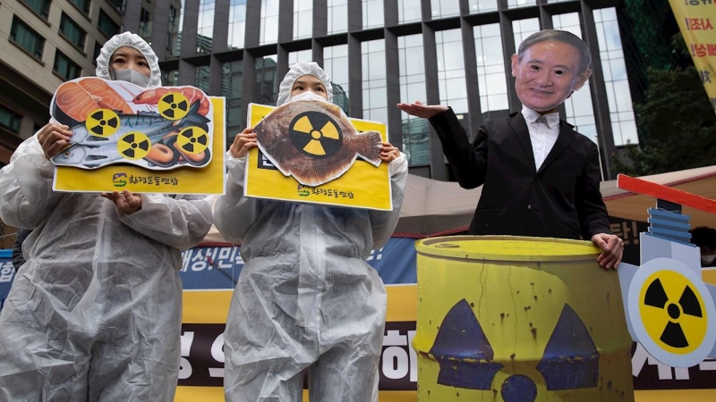 13/04/2021.- Protesta contra la decisión de Japón de verter al Pacífico el agua contaminada de la central nuclear de Fukushima.