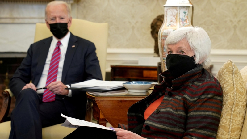 29/01/2021. Joe Biden, presidente de EEUU, recibe a la secretaria del Tesoro Janet Yellen en la Casa Blanca, en Washington. - Reuters
